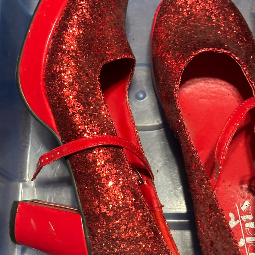 Red Women's shoe